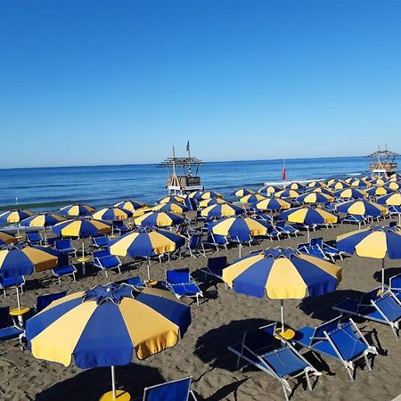 Hotel Tirreno Λατίνα Εξωτερικό φωτογραφία