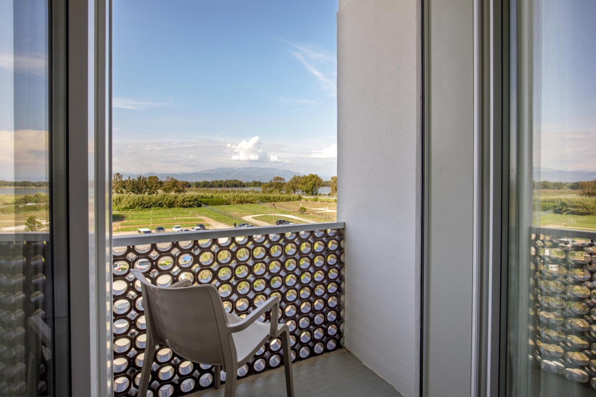 Hotel Tirreno Λατίνα Εξωτερικό φωτογραφία